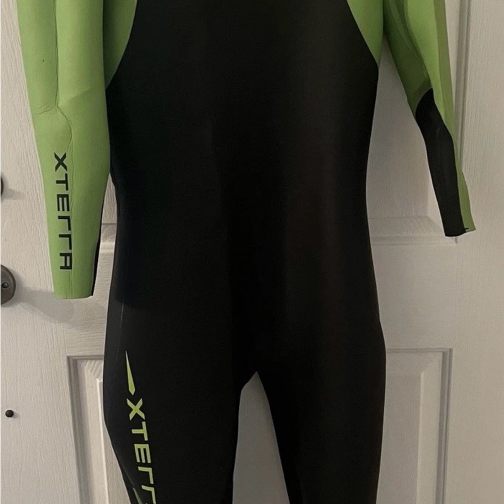 XTERRA Men’s Black and Lime Green Full-Body Swim Wetsuit